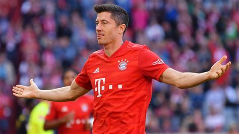 Robert lewandowski ( phát âm tiếng ba lan: FC Bayern | Flick bestätigt: Lewandowski muss "irgendwann ...