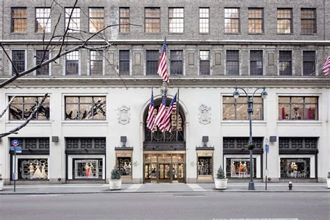 Discover The Histories Of New Yorks Most Iconic Department Stores