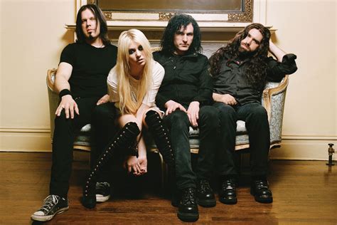 The Pretty Reckless News Taylor Momsen Via Twitter The Pretty