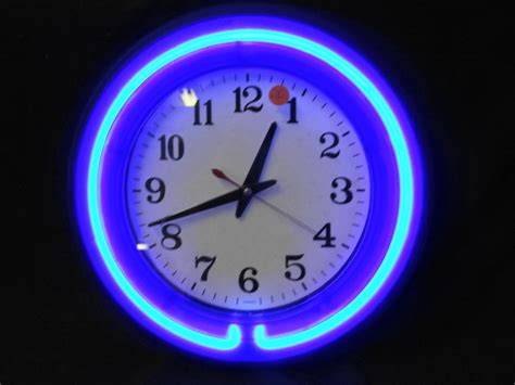 Sold Price Illuminated Neon Battery Operated Wall Clock July 3 0117
