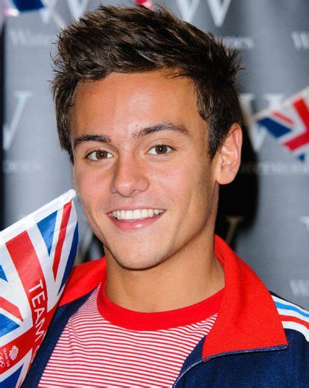 tom daley send fans into frenzy as he stands naked with piece of a4 paper covering manhood ok