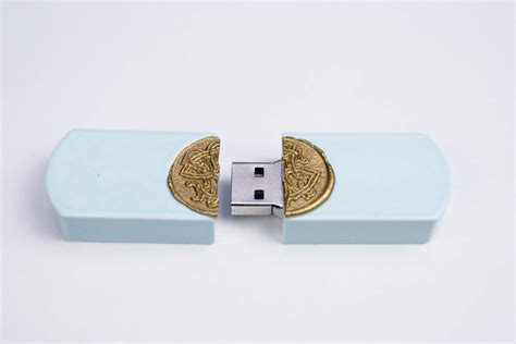 Top Secret Usb Stick Will Store Your Secrets In Style