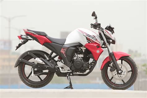 New Yamaha Fz Check Prices Mileage Specs Pictures Droom Discovery