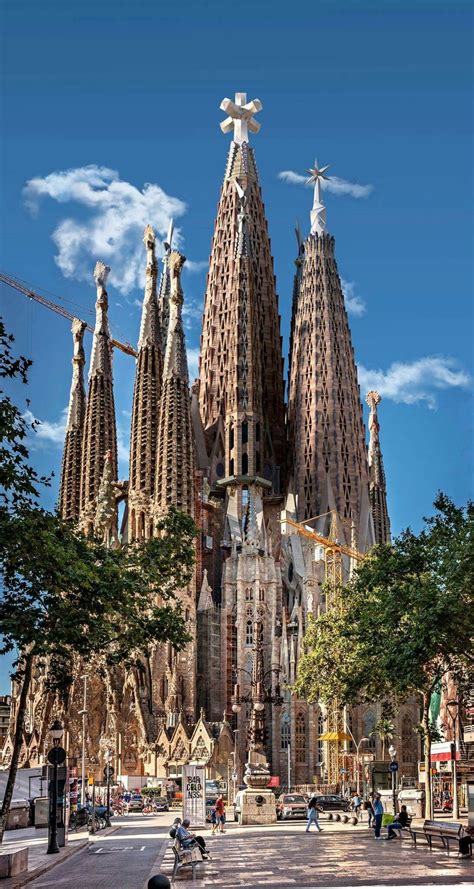 La Sagrada Familia De Gaudí En Barcelona Catalunya Templo De La