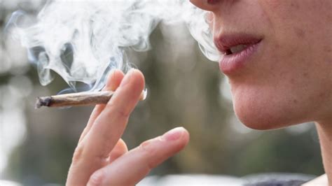 Consecuencias De Fumar Marihuana Ataques Cardíacos Y Palpitaciones