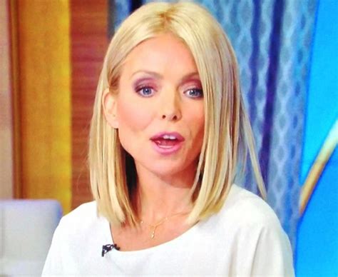 Kelly Ripa Bob Haircut Bing Images With Images Kelly Ripa Hair