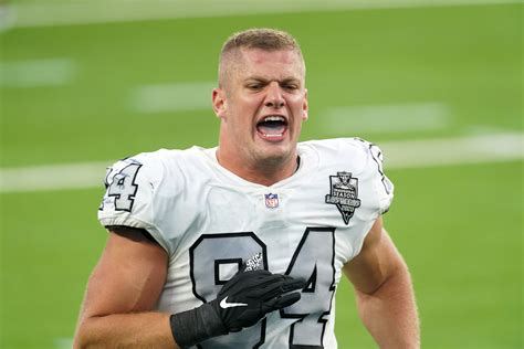 Raiders De Carl Nassib Becomes First Openly Gay Nfl Player Reuters