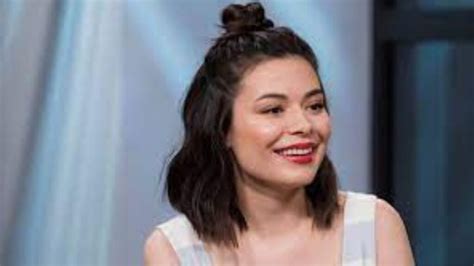 Miranda Cosgrove Net Worth 2023 Age Height Weight Biography Wiki And Career Details Celeb