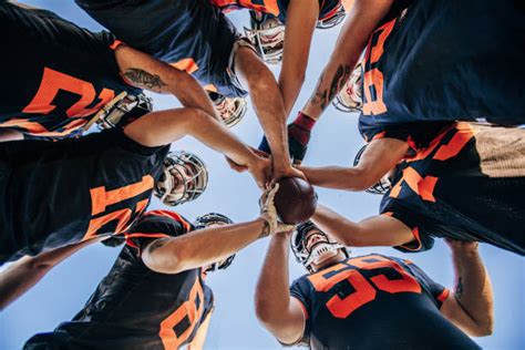 80 American Football Team Huddle Stock Photos Pictures And Royalty Free