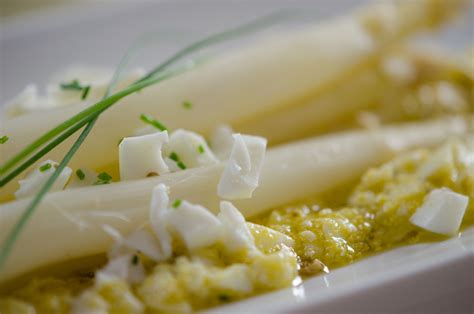 White Asparagus Of Bassano Del Grappa And A Recipe