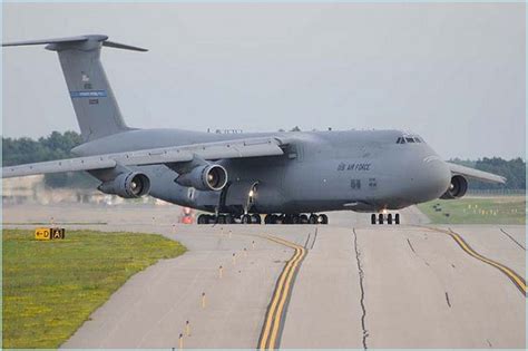 C 5 Galaxy Large Military Transport Aircraft Data Sheet Specifications