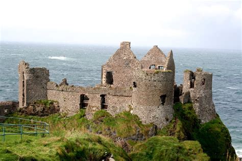 Dunluce Castle A Romantic Ruin In N Ireland