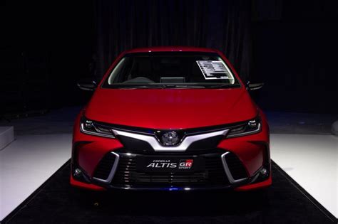 It also features standard led headlights and taillights with a low profile design. 2020 12th-gen Toyota Corolla Altis launched in Thailand ...