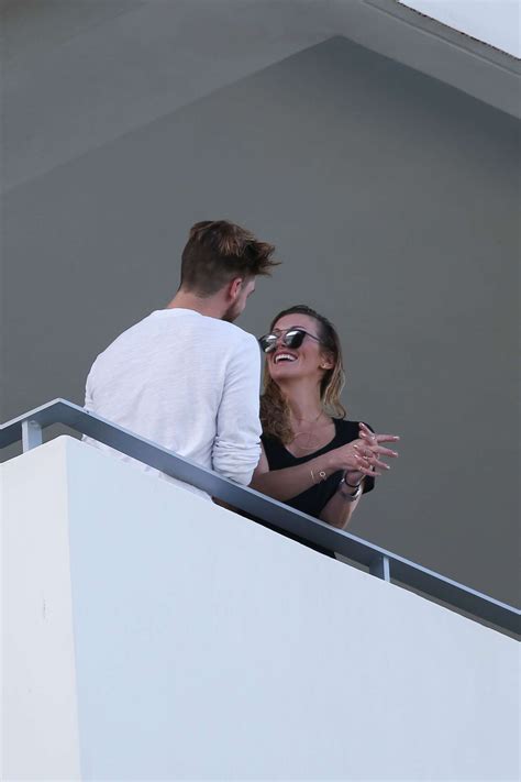 Katie Cassidy Kissing Her New Boyfriend On The Balcony 20 GotCeleb