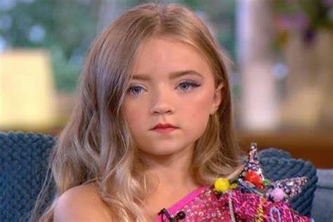 Furious Viewers Slam Fame Hungry Mother For Plastering Her 7 Year Old Daughter In Make Up