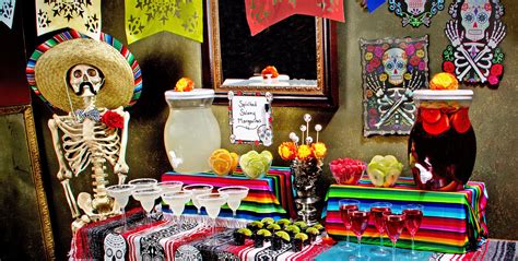 Day Of The Dead Decorations And Supplies Day Of The Dead Skulls Party