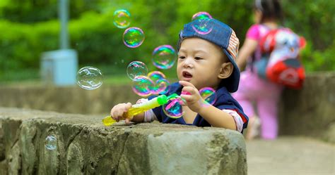 Toddler Bubble Play Benefits | BabyGaga