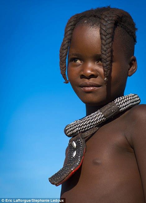Incredible Photos Reveal The Elaborate Hairdos Of The Himba Tribe Created Using Goat Hair And