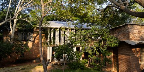Architect Anupama Kundoo Showcases The Wall House In Auroville And