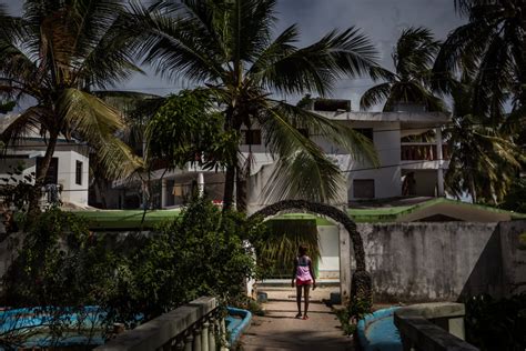 Dominican Resort Is A Refuge Twice Abandoned The New York Times