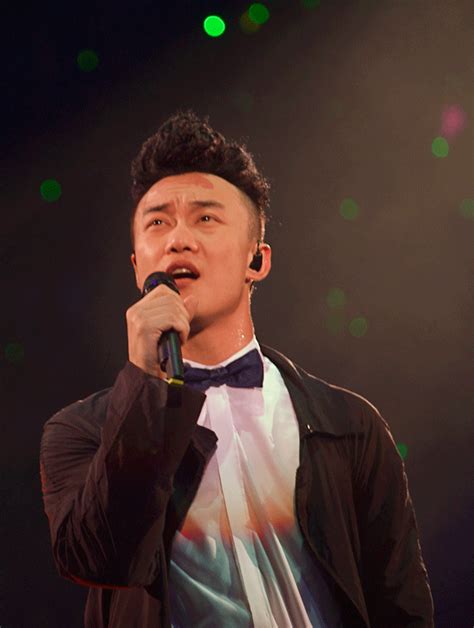 In his career, eason has released more than 90 albums and more than 1,000 songs, and his song ten years is the most. The Top Ten C-pop singers | The World of Chinese