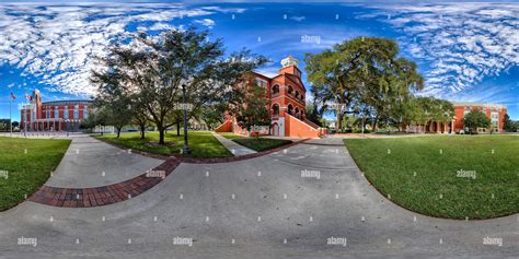 360° View Of Osceola County Courthouse Kissimmee Florida Usa Alamy