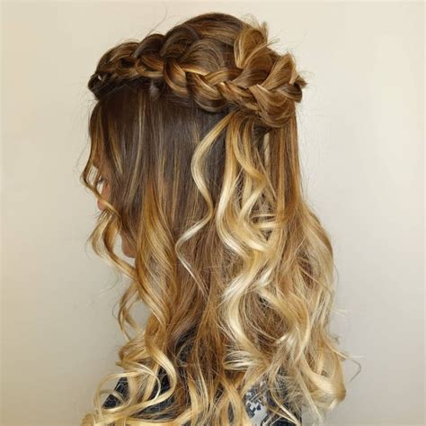 27 prettiest half up half down prom hairstyles for 2021 taylor snet1967