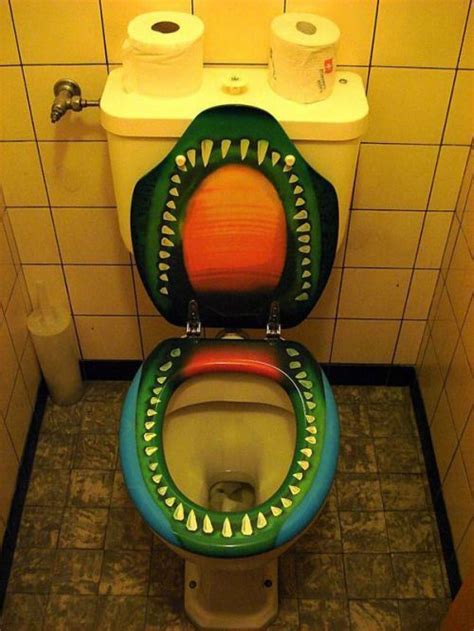 Latest Funny Pictures Funny Toilet Pics