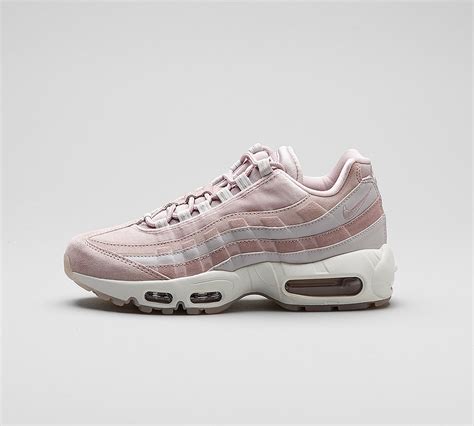 Nike Womens Air Max 95 Lx Trainer Particle Pink Footasylum