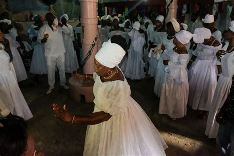 Dentro De Una Ceremonia Vud En Hait Visit Haiti