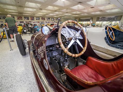 Indiana: Authentic Experiences and Hospitality in the Heart of the USA