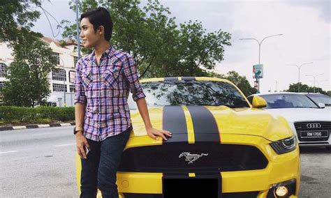 Tidak terkecuali dengan tunku idris tunku temenggong johor aksi tunku temenggong johor ttj tunku idris ketika memandu dengan penuh bergaya supercar seperti maclaren p1 yang dipacu dengan kuasa 903 hp. Itu Dia,Umur Baru Tak Sampai 30 Tahun Dah Pakai Kereta ...