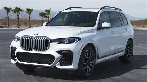 Mercedes benz has been setting the standards for luxury inexpensive cars for quite some time, bmw has tried to match up to its standards and ends up giving us a different interpretation. 2020 BMW X7 - Excellent SUV! - YouTube