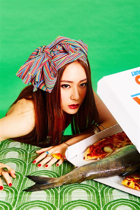 However, during her teens, krystal strutted her stuff in hair colors practically birthed by a rainbow. f(x) Releases Comeback Teasers Featuring Krystal | Soompi