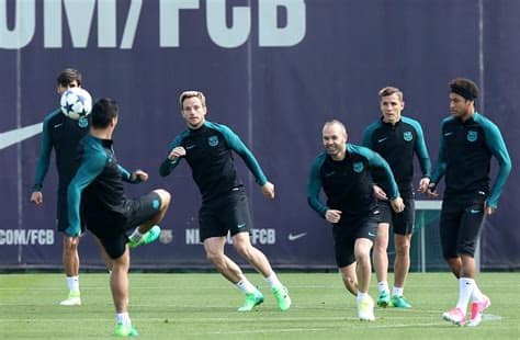 Fc barcelona vs juventus turin. Barcelona vs Juventus live streaming: Watch Champions ...