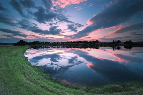 United Kingdom England Beach Grass Tree Lake Reflection Night Sunset
