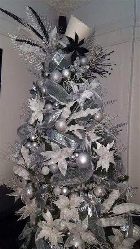 35 Adorable Silver And White Christmas Tree Decorating Ideas To Try