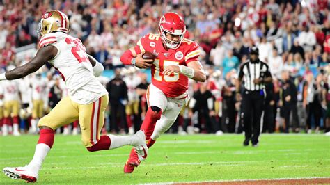 Patrick Mahomes Rushes In First Touchdown Of Super Bowl Liv