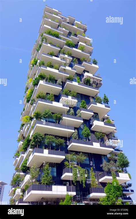 Bosco Verticale Milan Italy Hi Res Stock Photography And Images Alamy