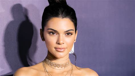 kendall jenner takes the crown as the highest paid model in 2017 the source