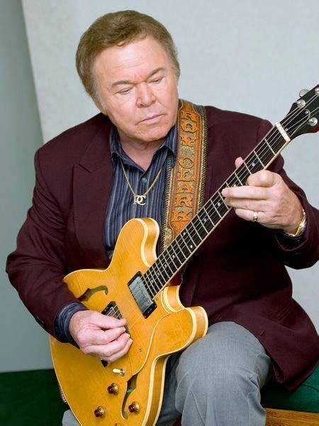 Rip Roy Clark April 15 1933 November 15 2018 Roy Clark Country