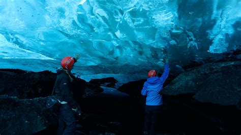 Ice Cave Inside The Largest Glacier In Europe Guide To Iceland