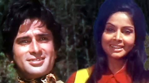 Shashi Kapoor Saves Rakhee From Being Molest Jaanwar Aur Insaan