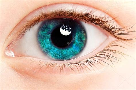 눈 화장입니다 아름 다운 눈 반짝이 메이크업 재고 이미지 — 스톡 사진 © Balkonsky 45338819