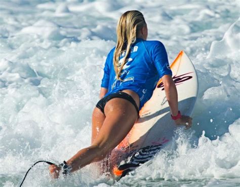 Hot Surf Girls Pics