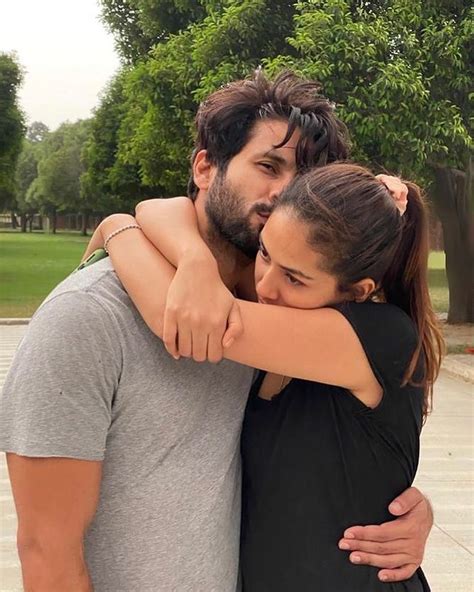 Shahid Kapoors Wife Mira Rajput Kapoor Teases Him With A Hilarious Comment On His Latest Selfie