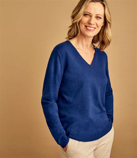 Royal Azure Womens Cashmere And Merino V Neck Knitted Sweater