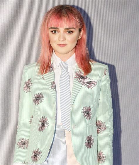 Pin By Crystal Anna On Maisie Williams Maisie Williams Williams Women