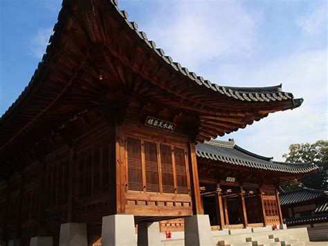 While they serve a lot of dishes, their signature dish is the samgyetang, also known as gingseng chicken soup. Gyeongbokgung Palace - One of the Largest &Oldest Palaces ...