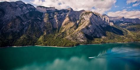 Lake Minnewanka Banff National Park Wallpapers Wallpaper Cave